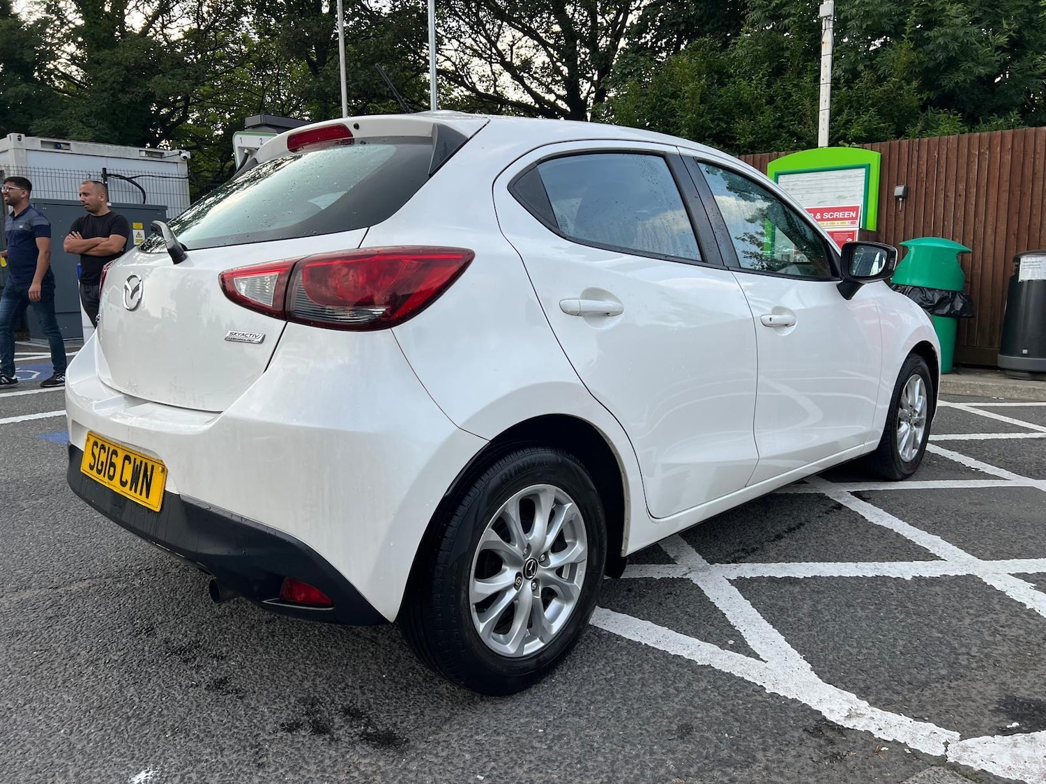 Used Mazda Mazda2 2016 for sale - 76306239: Photo 4
