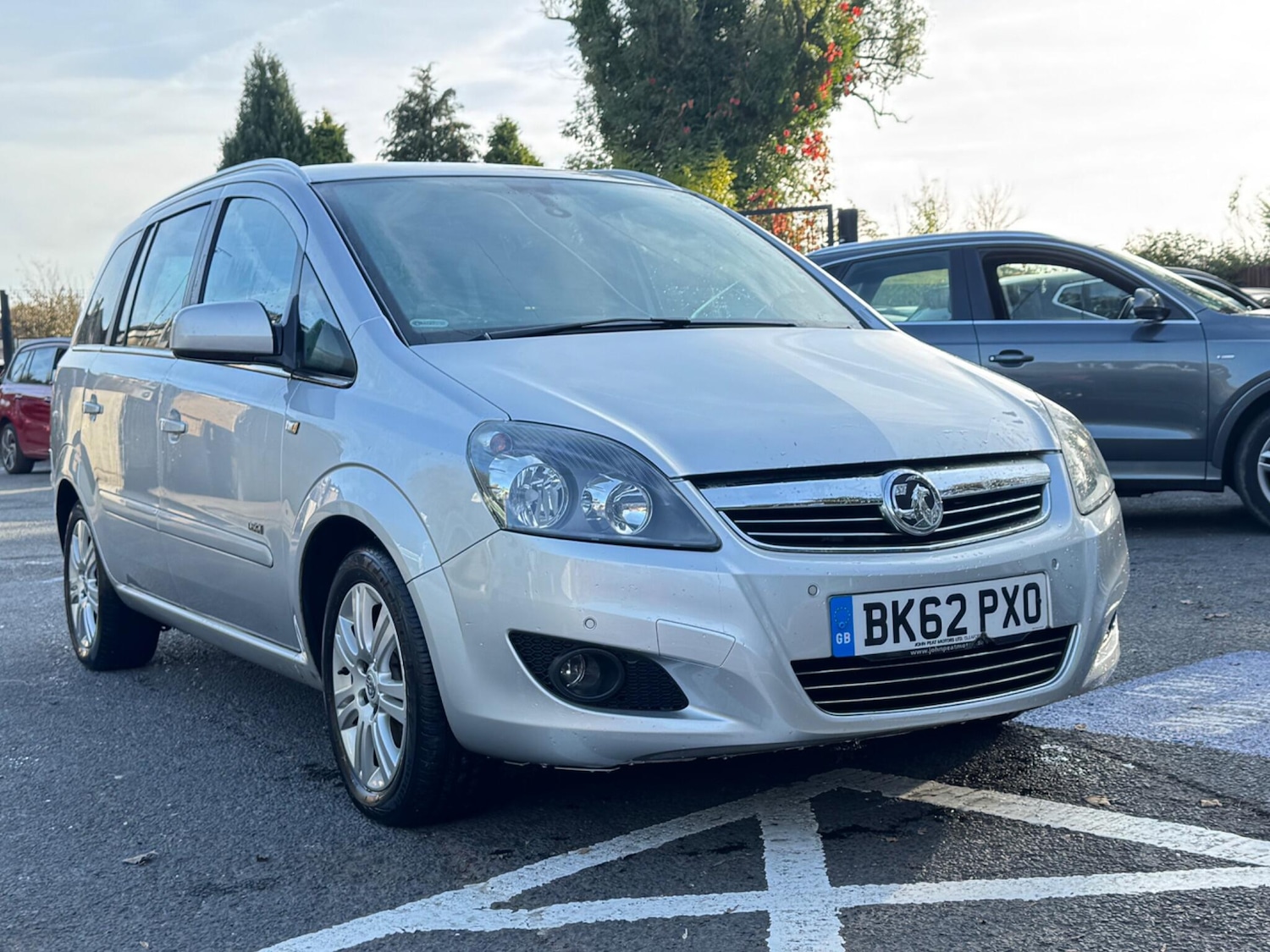 Used Vauxhall Zafira 2012 for sale - 76239853: Photo 2