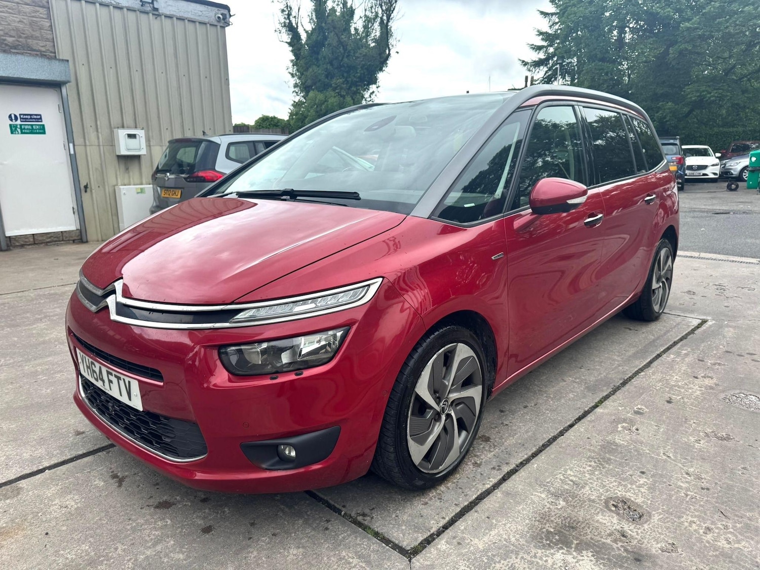Used Citroen C4 Grand Picasso 2014 for sale - 76992878: Photo 2