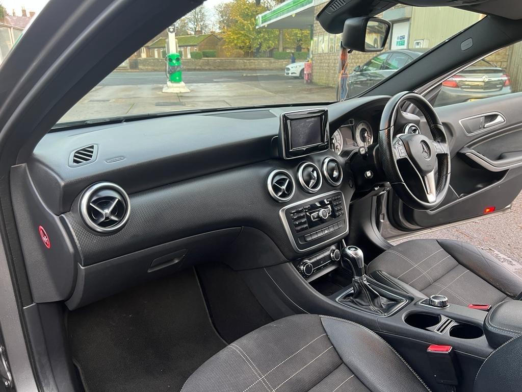 Used Mercedes-Benz A-Class 2013 for sale - 76989836: Photo 11