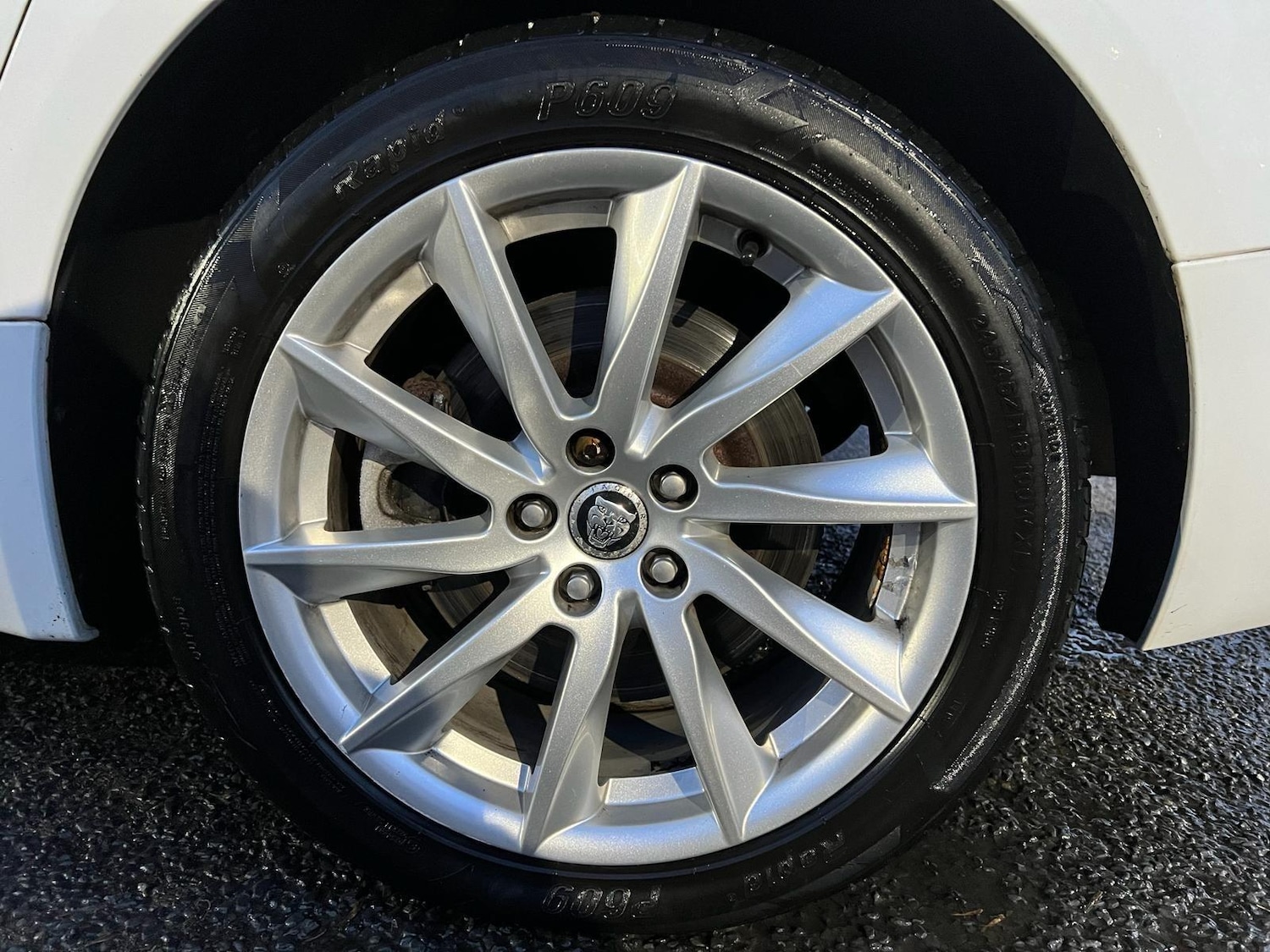 Used Jaguar XF 2012 for sale - 76992965: Photo 21