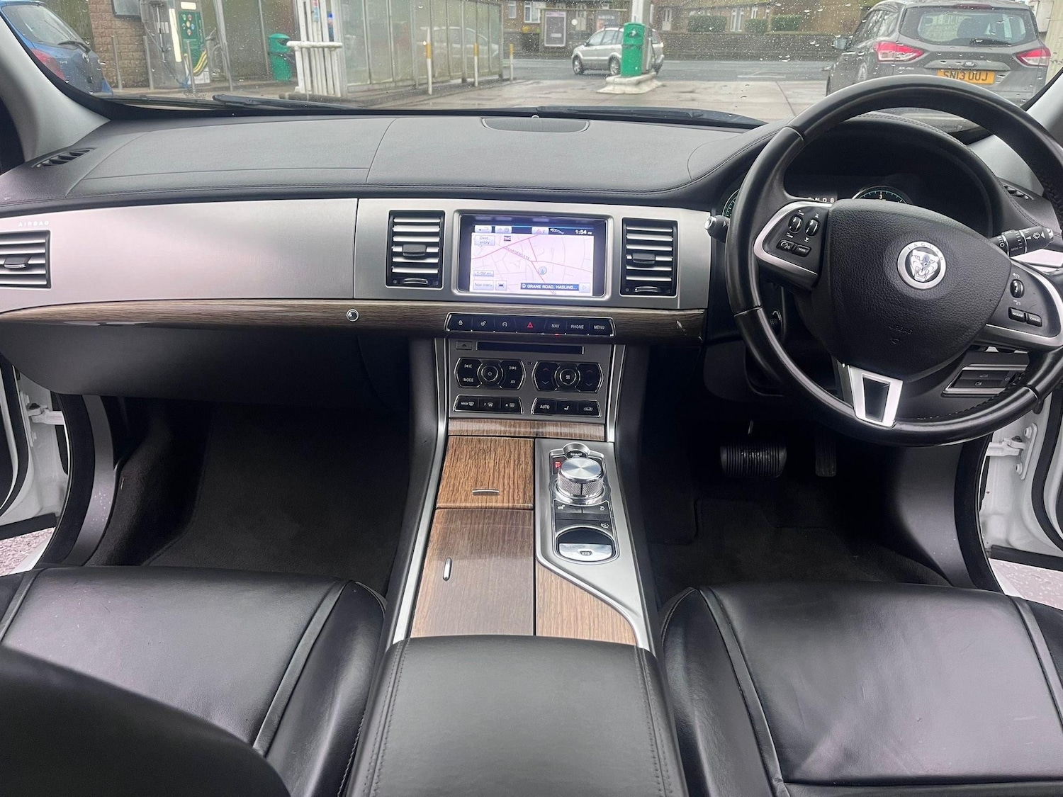 Used Jaguar XF 2012 for sale - 76992965: Photo 8