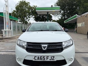 Used Dacia Sandero 2015 for sale - 79337731: Photo