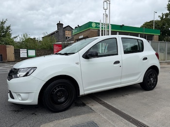 Used Dacia Sandero 2015 for sale - 79337731: Photo