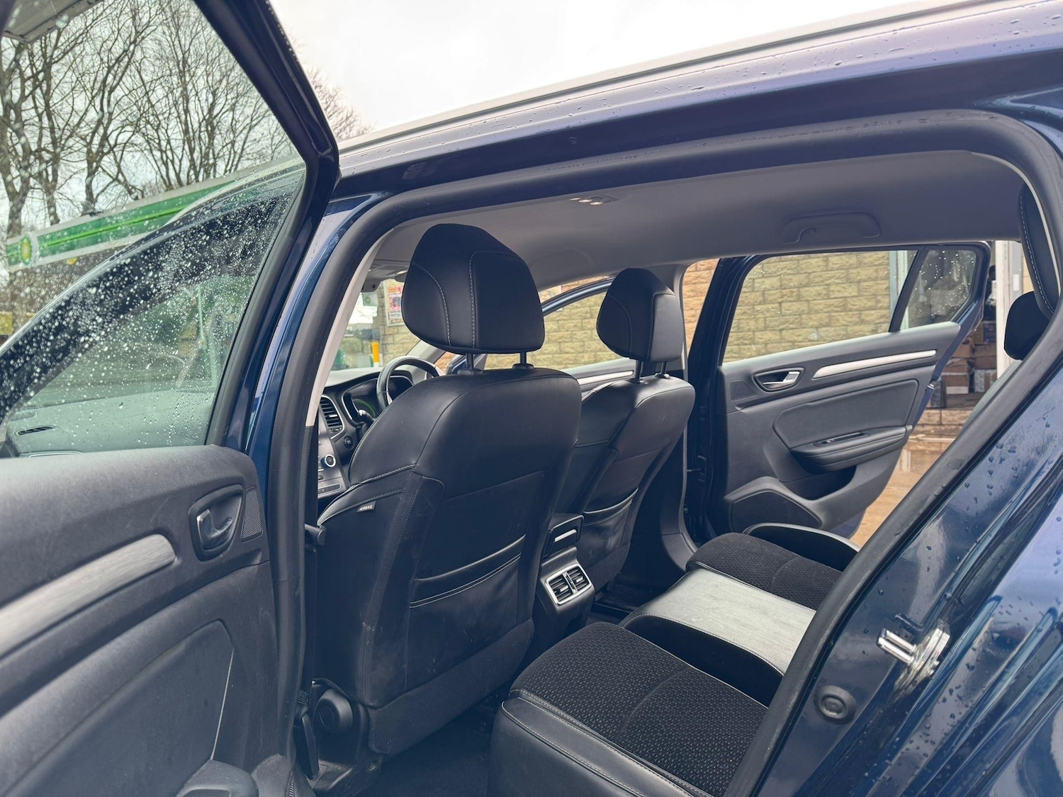 Used Renault Megane 2017 for sale - 76989788: Photo 13