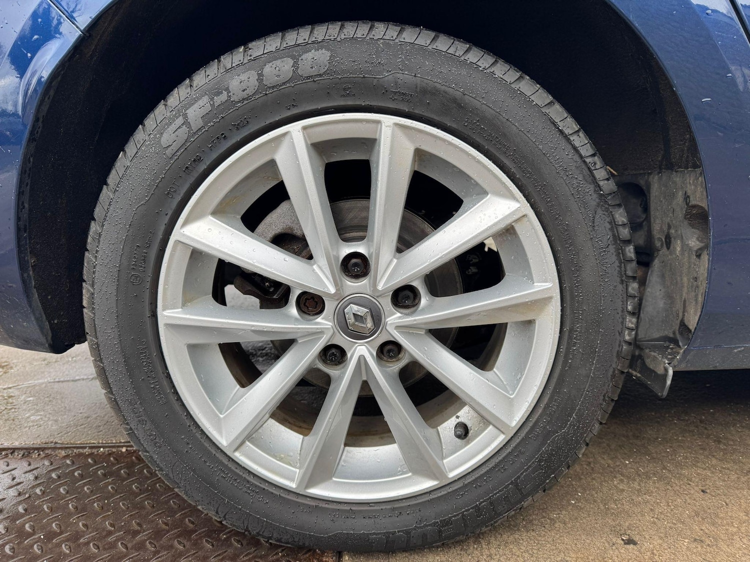 Used Renault Megane 2017 for sale - 76989788: Photo 18