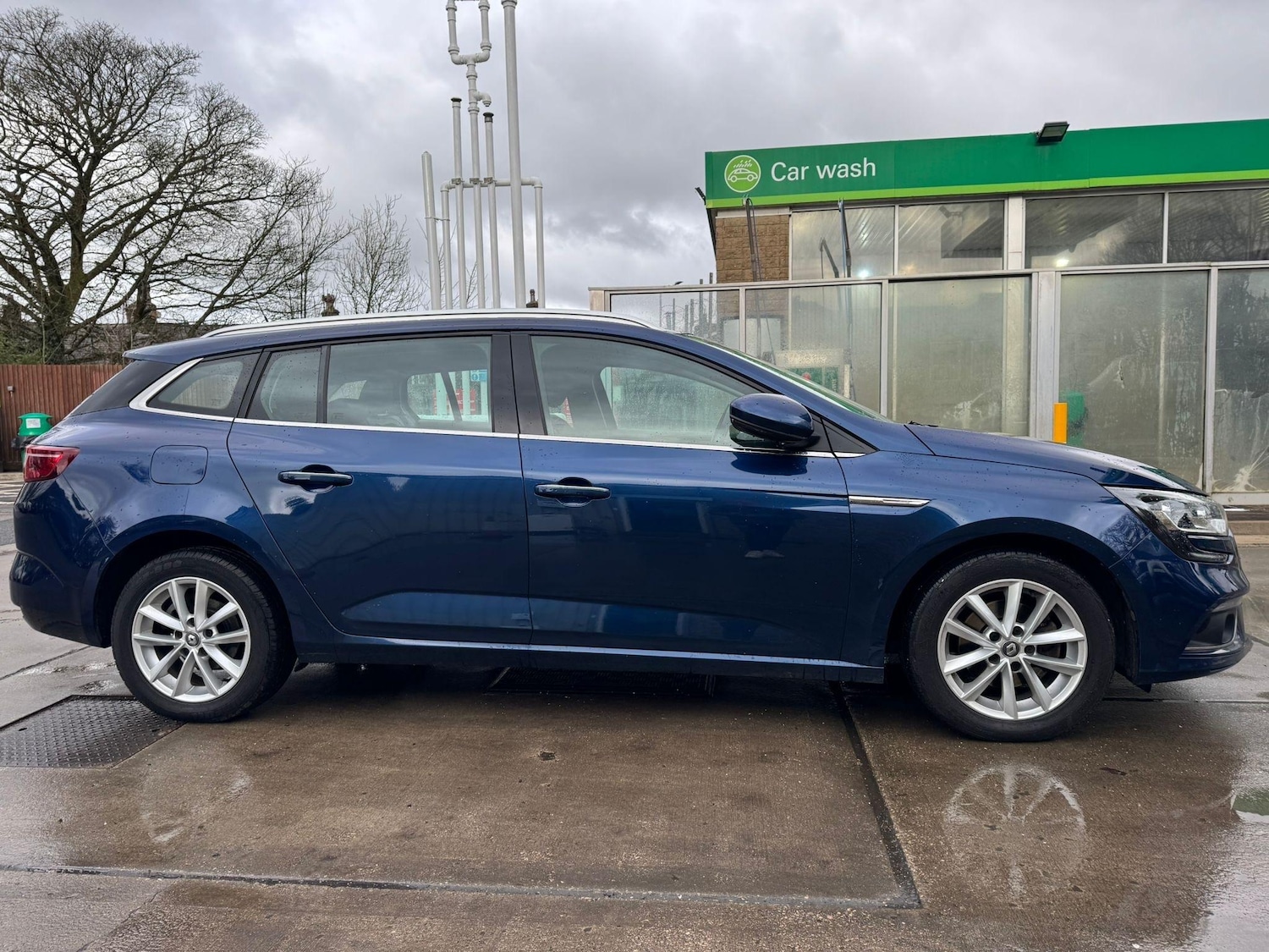 Used Renault Megane 2017 for sale - 76989788: Photo 5