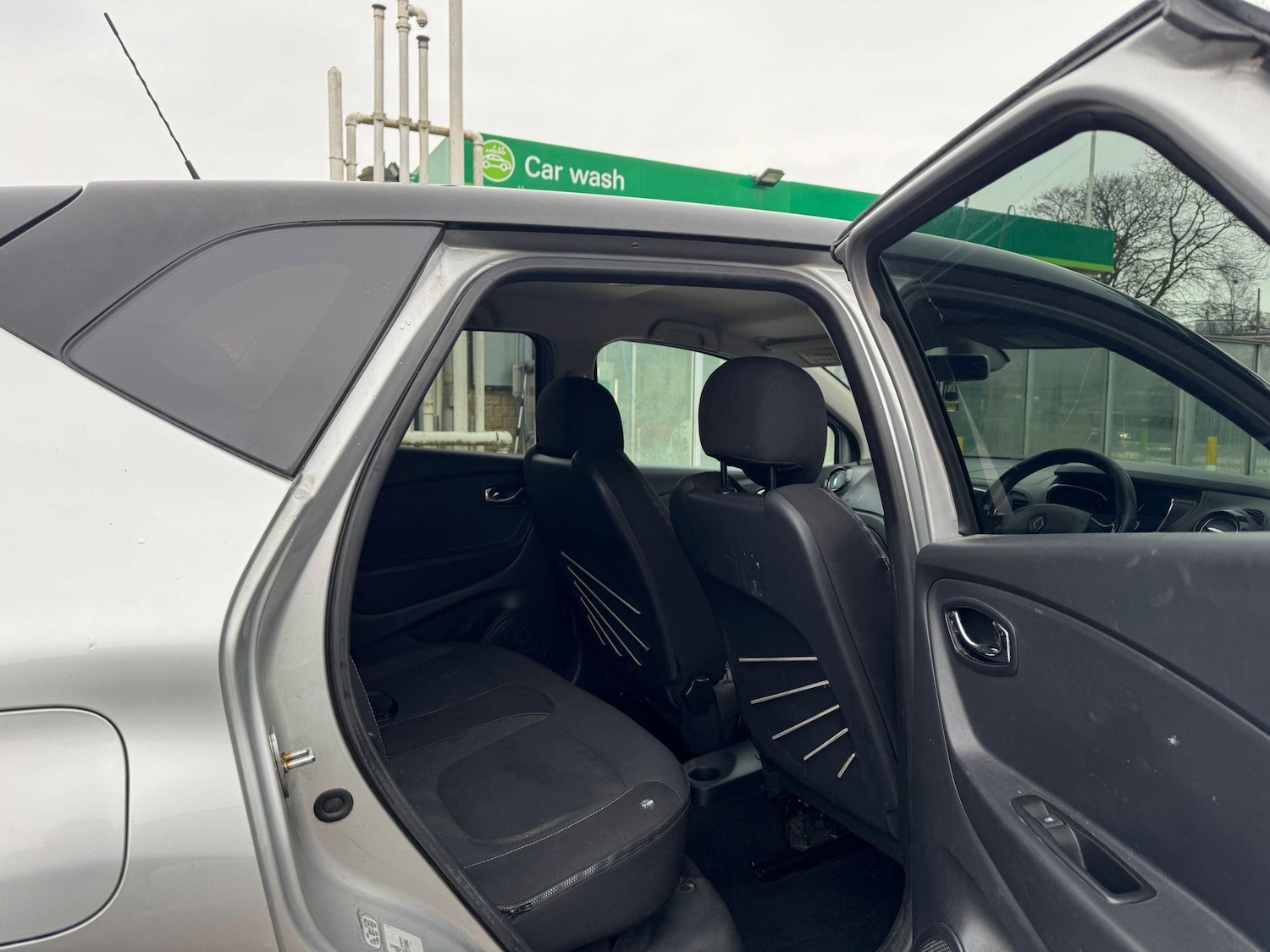 Used Renault Captur 2014 for sale - 76997471: Photo 3