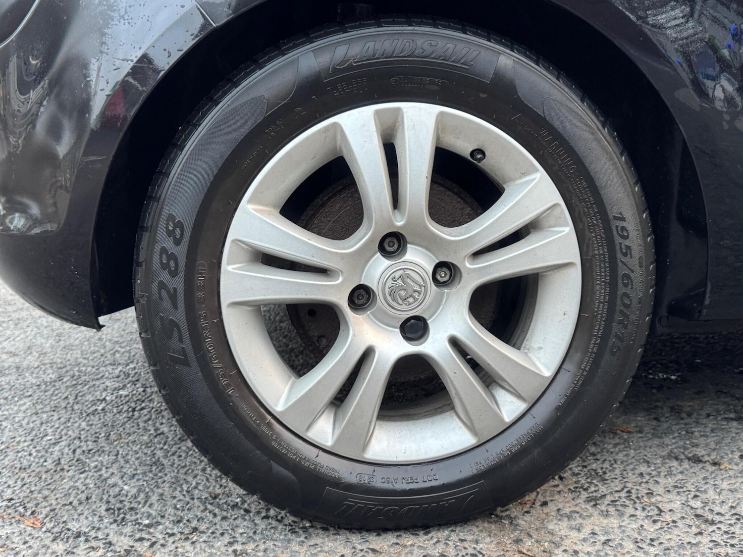 Used Vauxhall Corsa 2010 for sale - 77633674: Photo 17