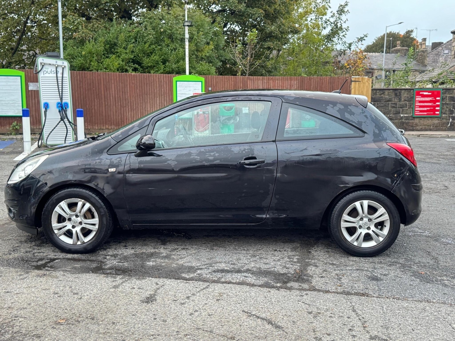 Used Vauxhall Corsa 2010 for sale - 77633674: Photo 8