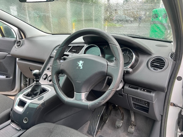 Used Peugeot 5008 2013 for sale - 75431503: Photo 12