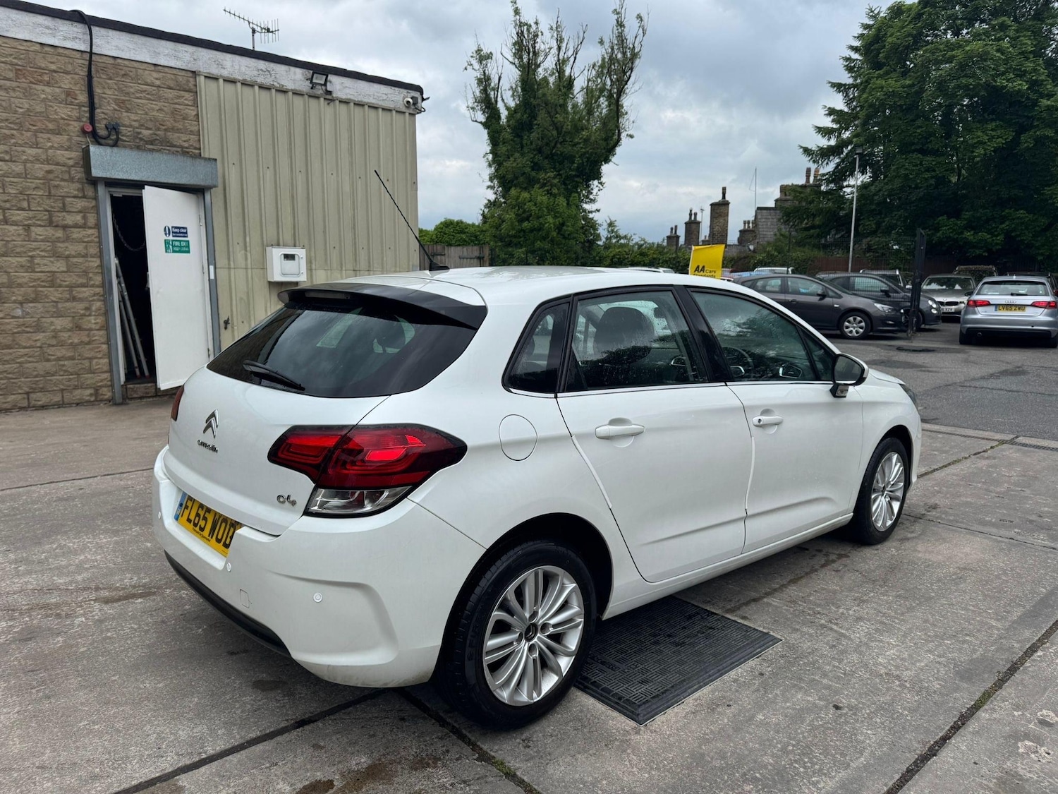 Vehicle 4