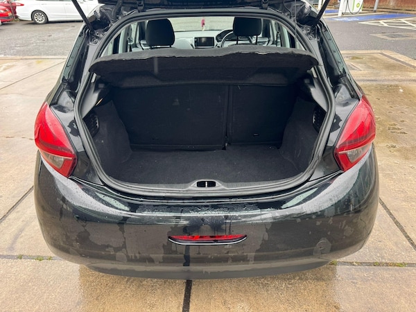 Used Peugeot 208 2016 for sale - 75431704: Photo 15
