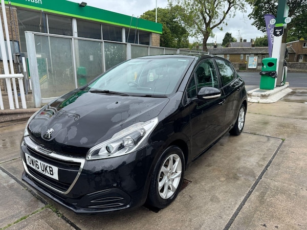 Used Peugeot 208 2016 for sale - 75431704: Photo 2
