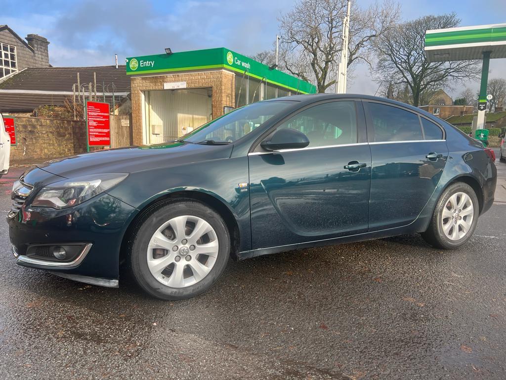 Used Vauxhall Insignia 2015 for sale - 76996376: Photo 2
