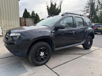 Used Dacia Duster 2015 for sale - 78404739: Photo