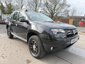 Used Dacia Duster 2015 for sale - 78404739: Photo