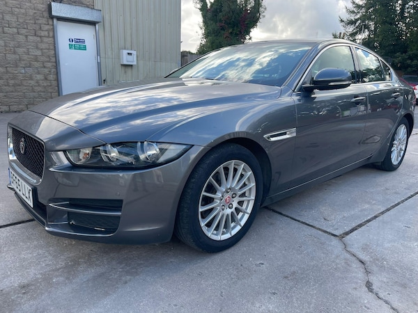 Used Jaguar XE 2015 for sale - 75658308: Photo 27