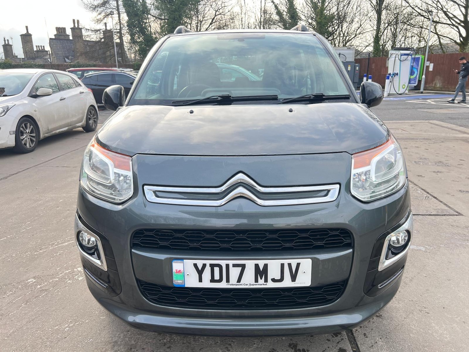 Vehicle 1