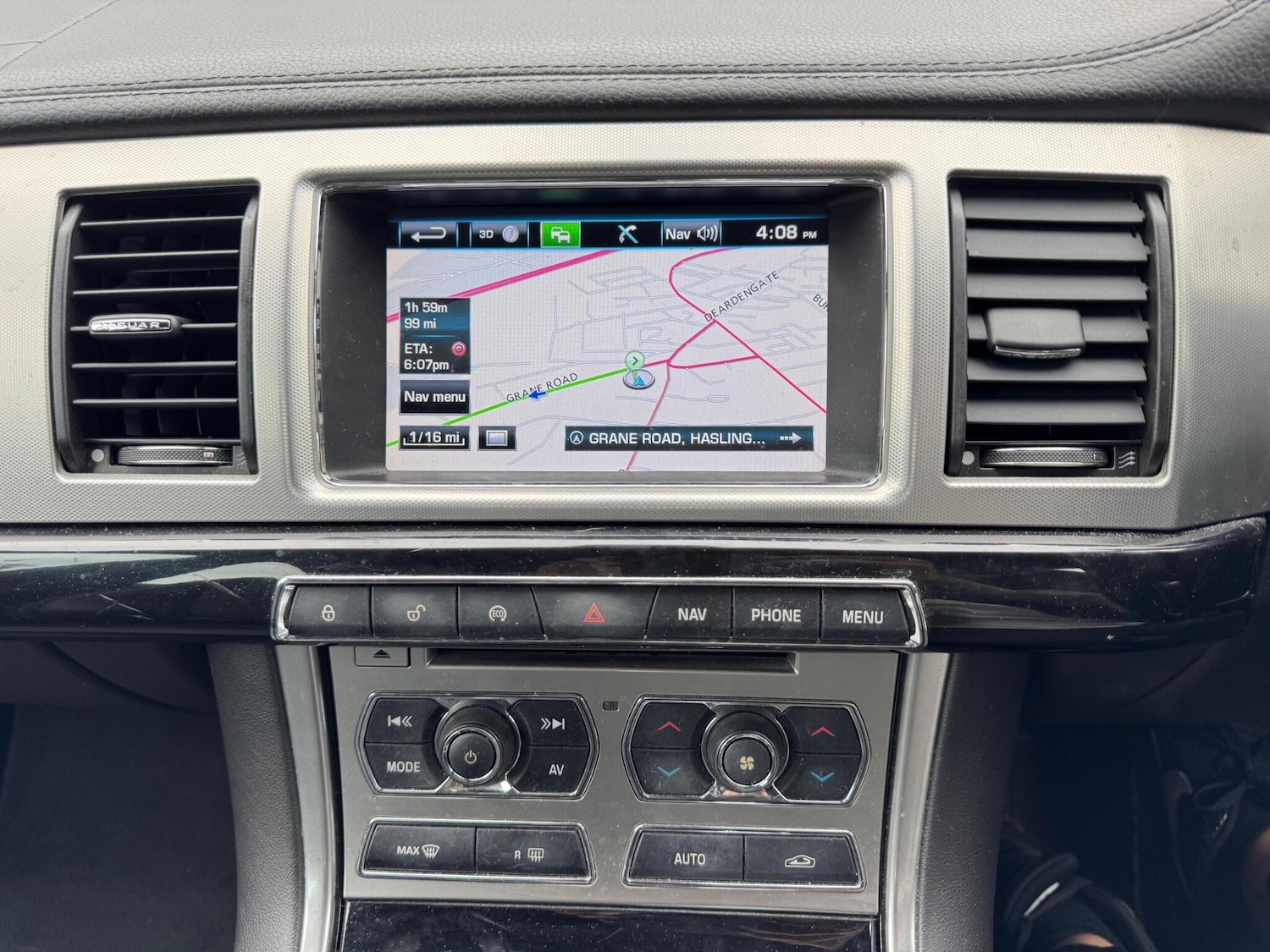 Used Jaguar XF 2014 for sale - 76988602: Photo 17