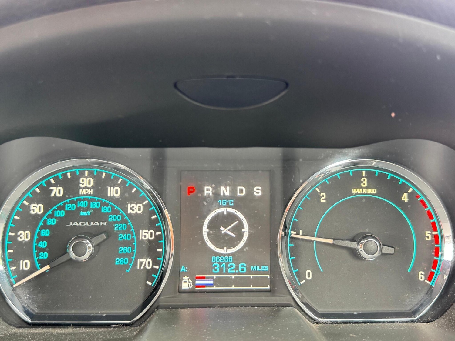 Used Jaguar XF 2014 for sale - 76988602: Photo 19