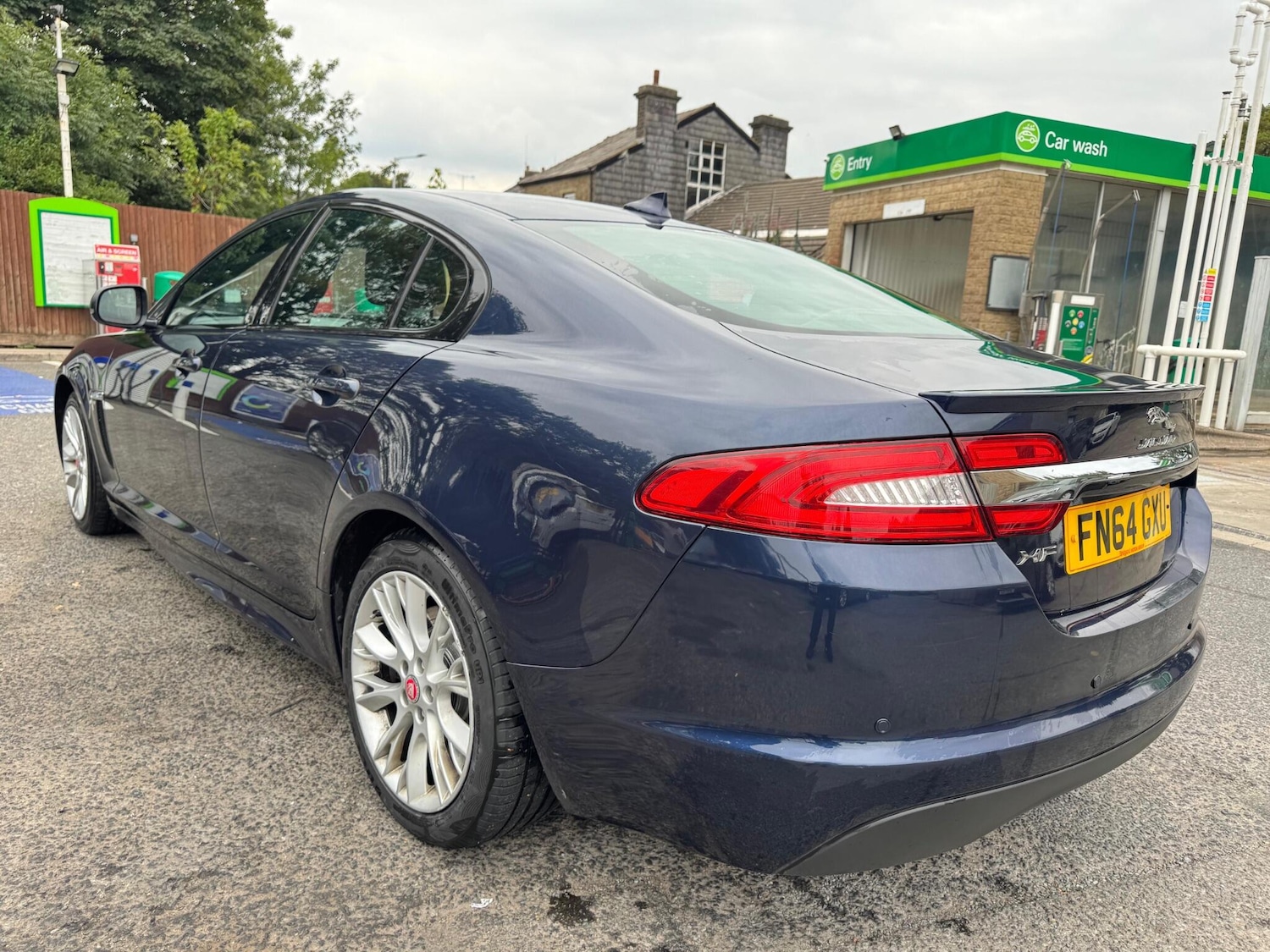 Used Jaguar XF 2014 for sale - 76988602: Photo 4