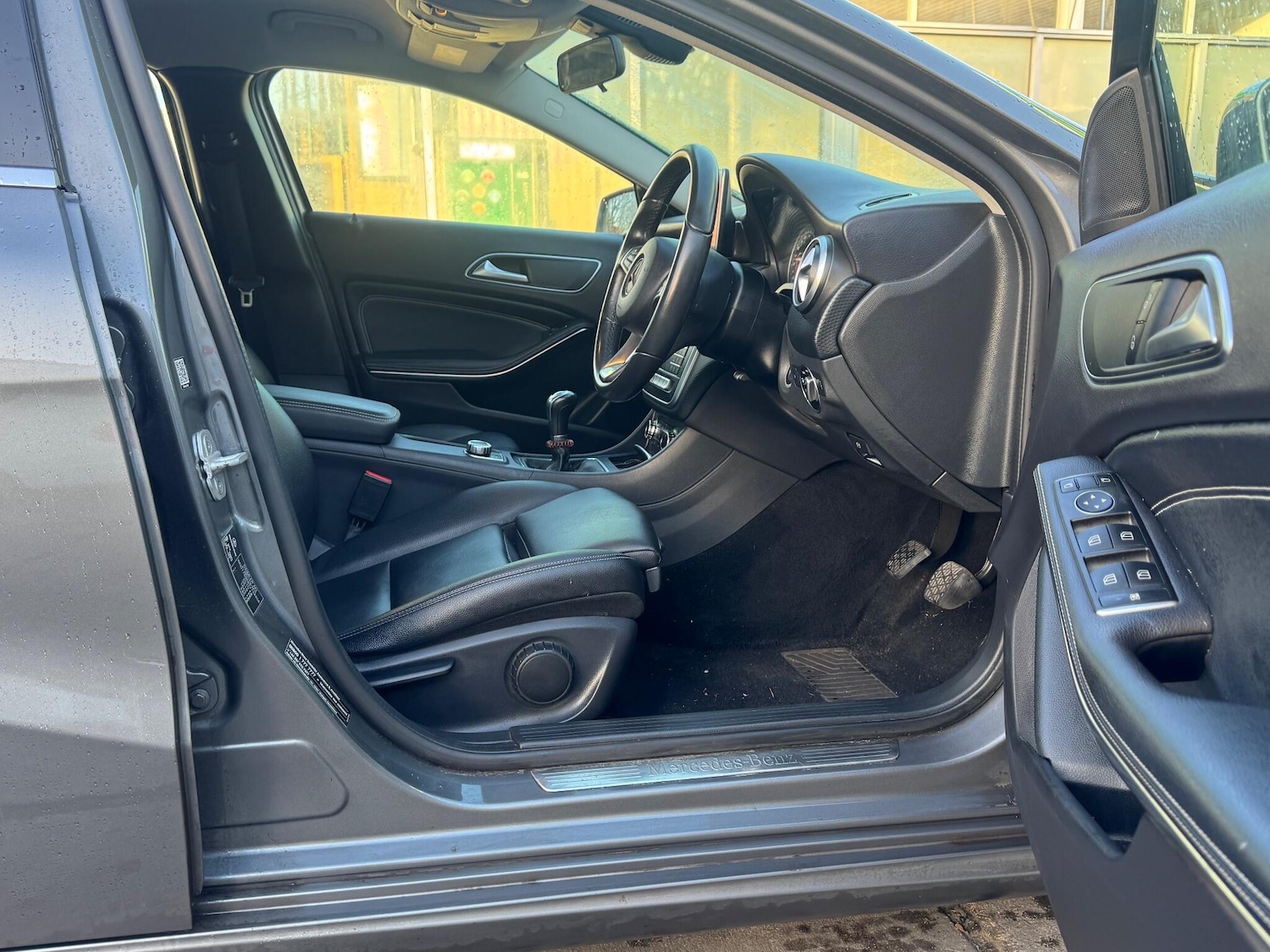 Used Mercedes-Benz A-Class 2017 for sale - 76597129: Photo 11