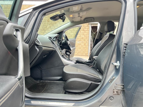 Used Vauxhall Astra 2013 for sale - 75430765: Photo 14