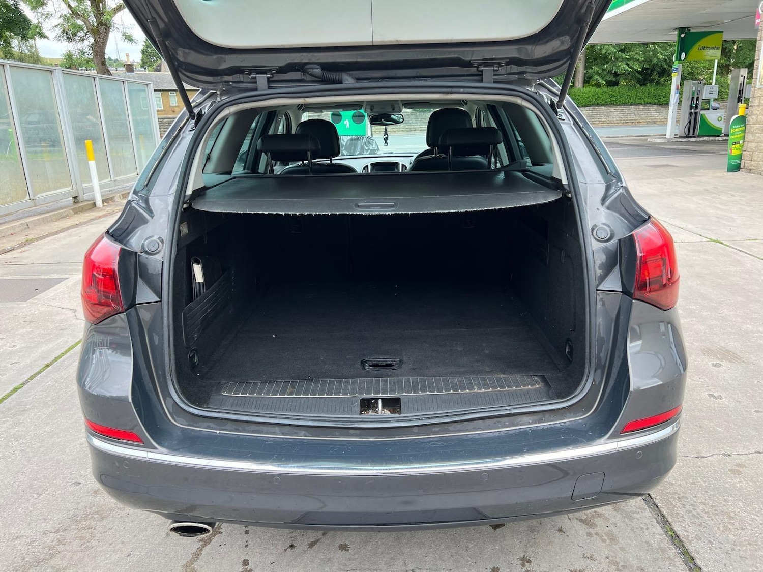 Vehicle 22