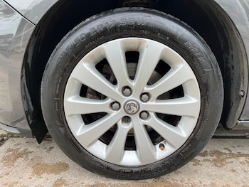 Used Vauxhall Astra 2013 for sale - 75430765: Photo