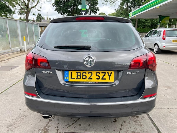 Used Vauxhall Astra 2013 for sale - 75430765: Photo 6
