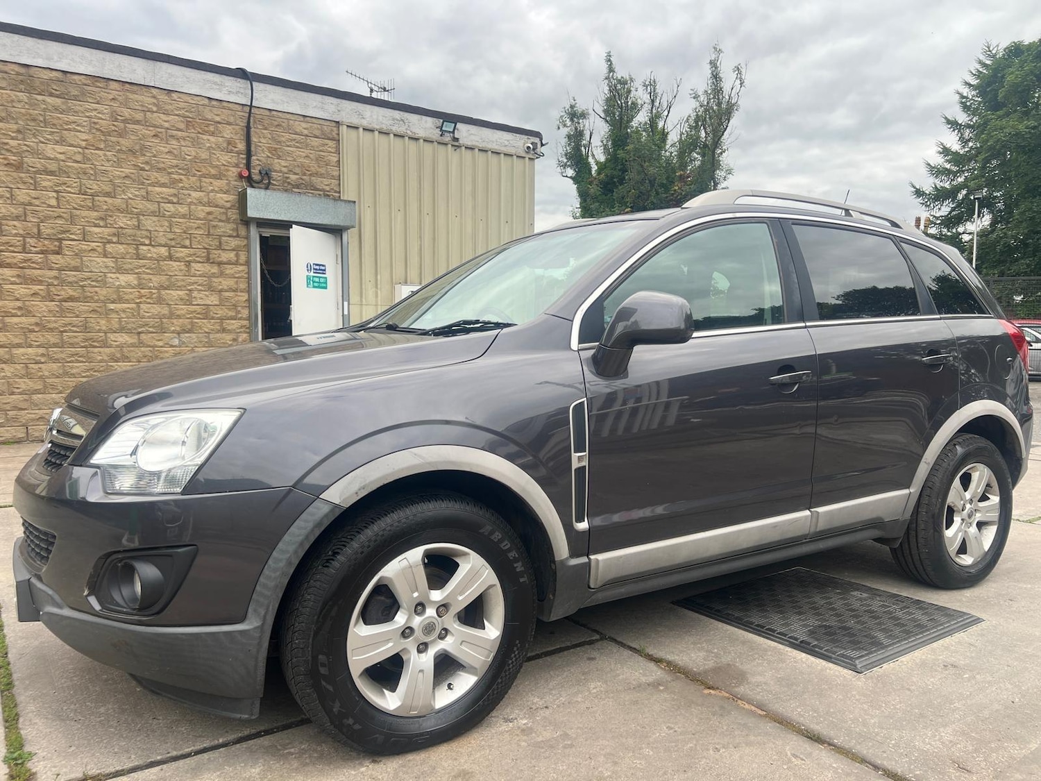 Used Vauxhall Antara 2014 for sale - 77634026: Photo 2