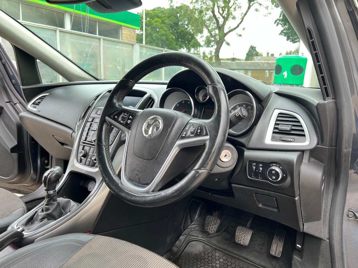 Used Vauxhall Astra 2013 for sale - 76987841: Photo 12