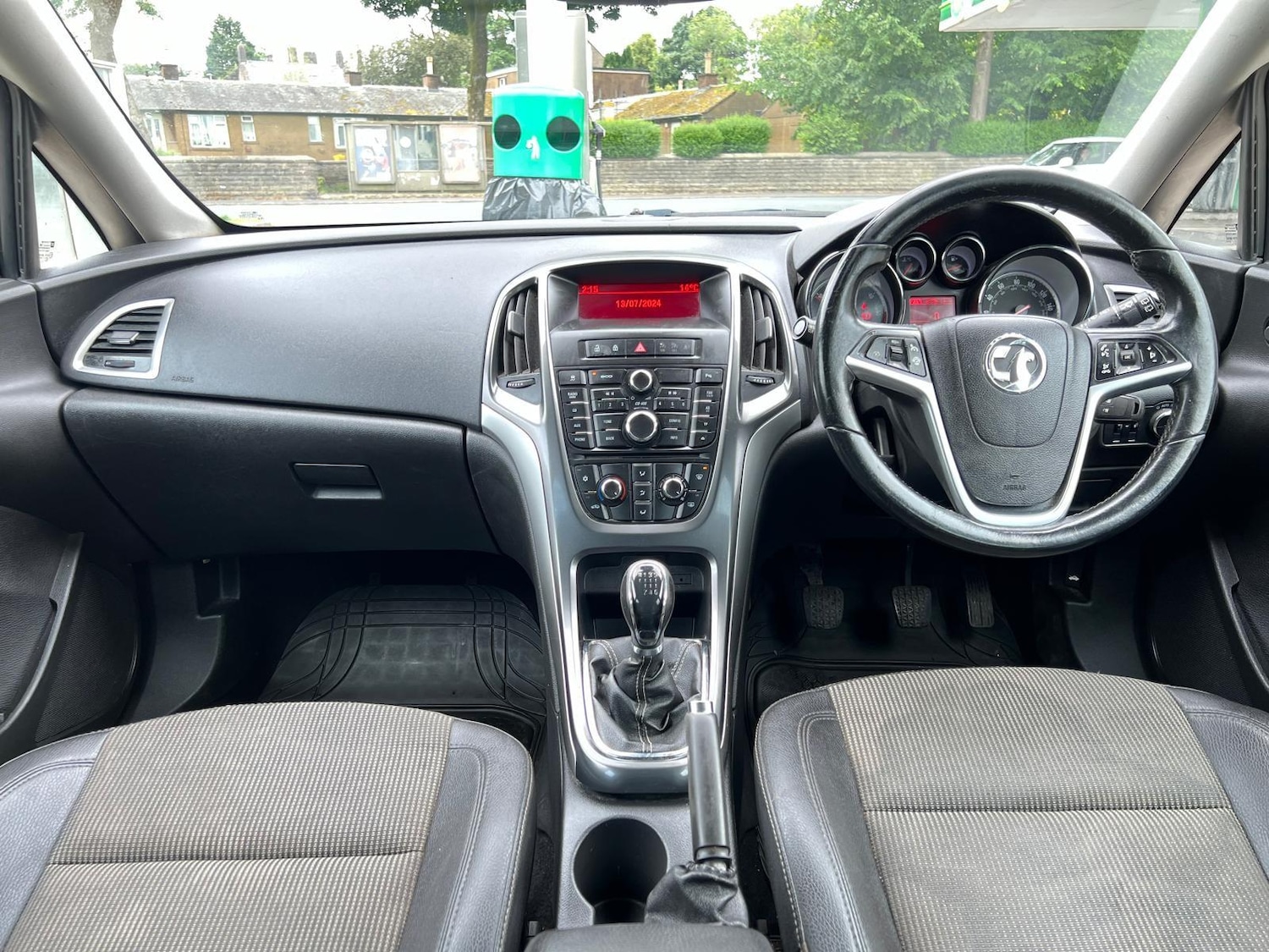 Used Vauxhall Astra 2013 for sale - 76987841: Photo 16