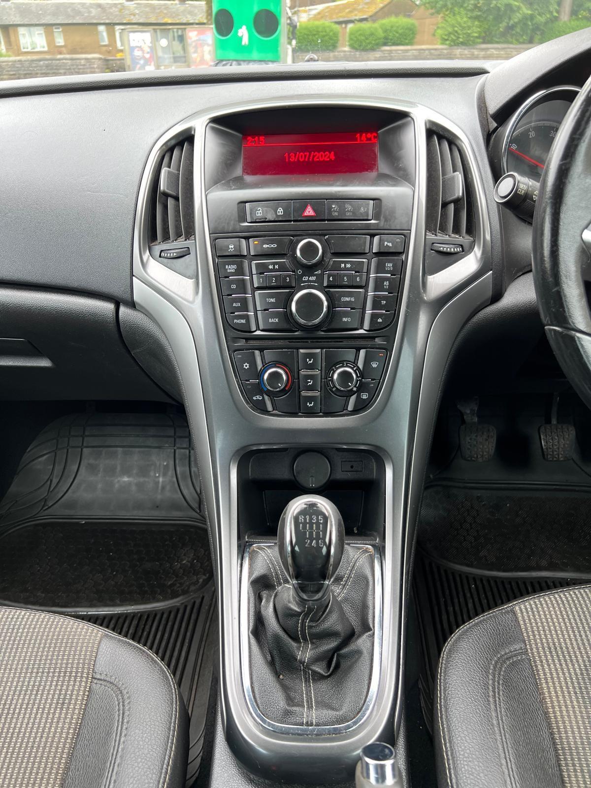 Used Vauxhall Astra 2013 for sale - 76987841: Photo 9