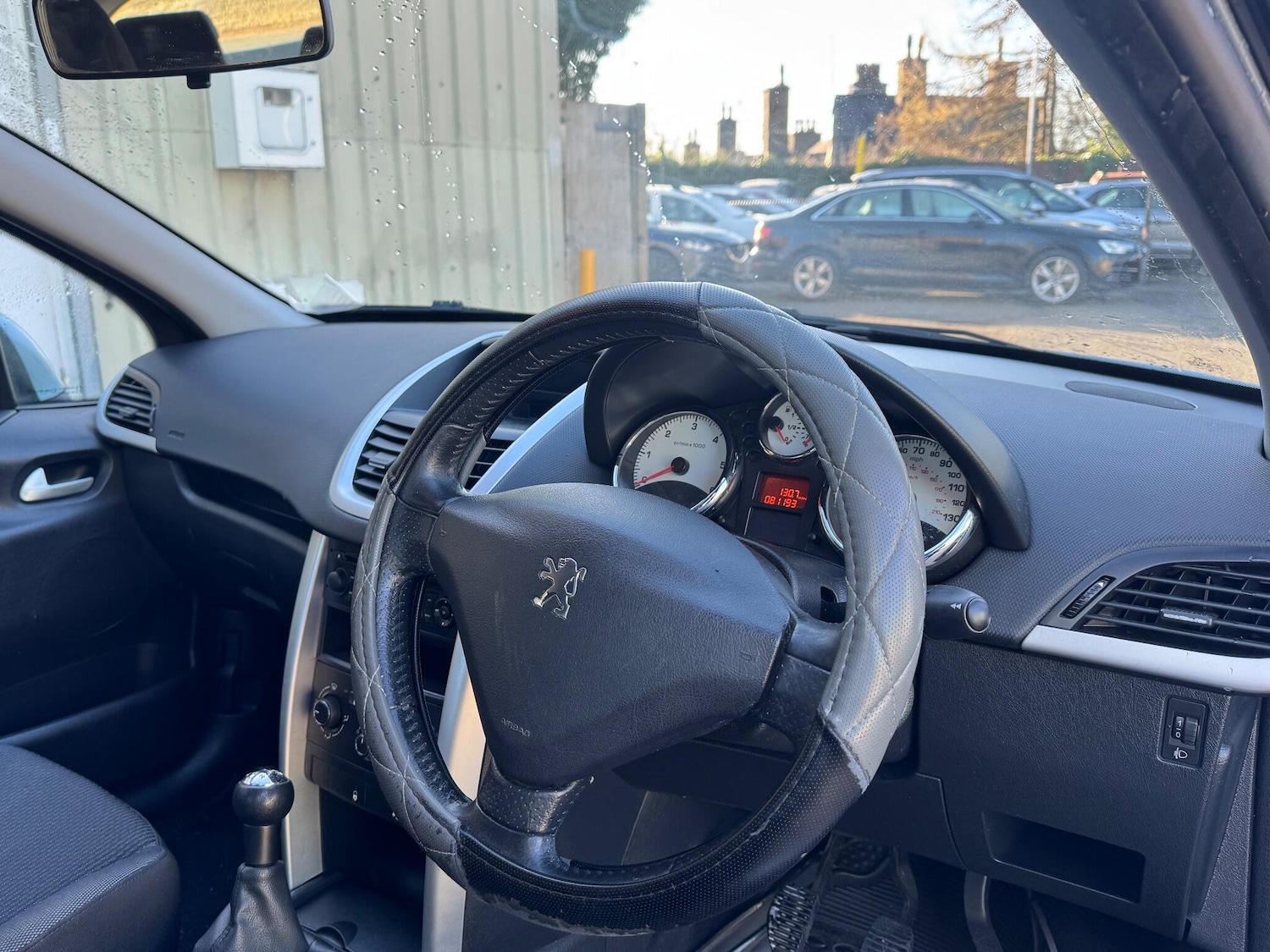 Used Peugeot 207 2011 for sale - 76108671: Photo 13