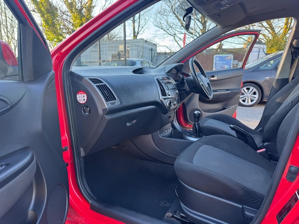 Used Hyundai i20 2013 for sale - 75477787: Photo 9