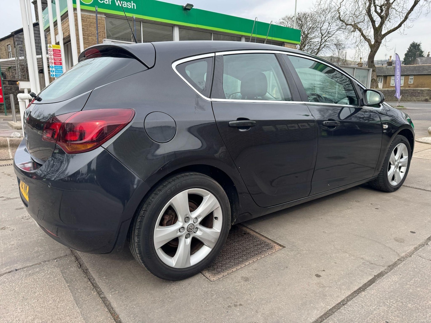 Used Vauxhall Astra 2012 for sale - 76994419: Photo 5