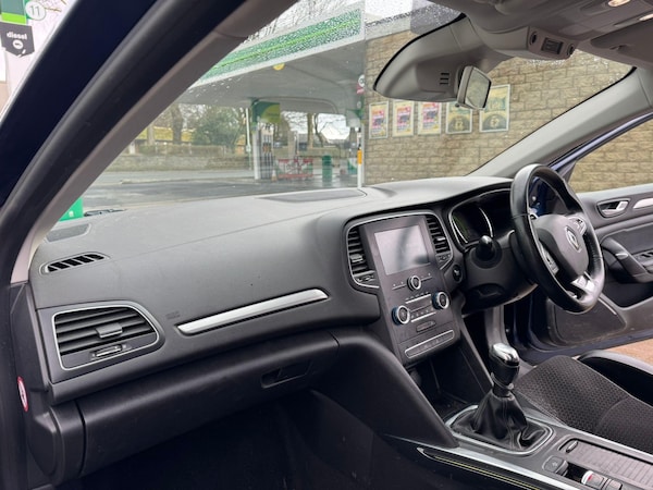 Used Renault Megane 2017 for sale - 75430276: Photo 14