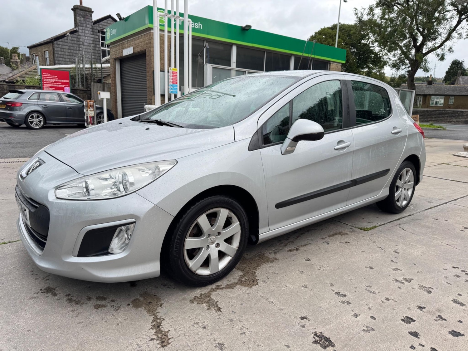 Used Peugeot 308 2013 for sale - 76995014: Photo 3