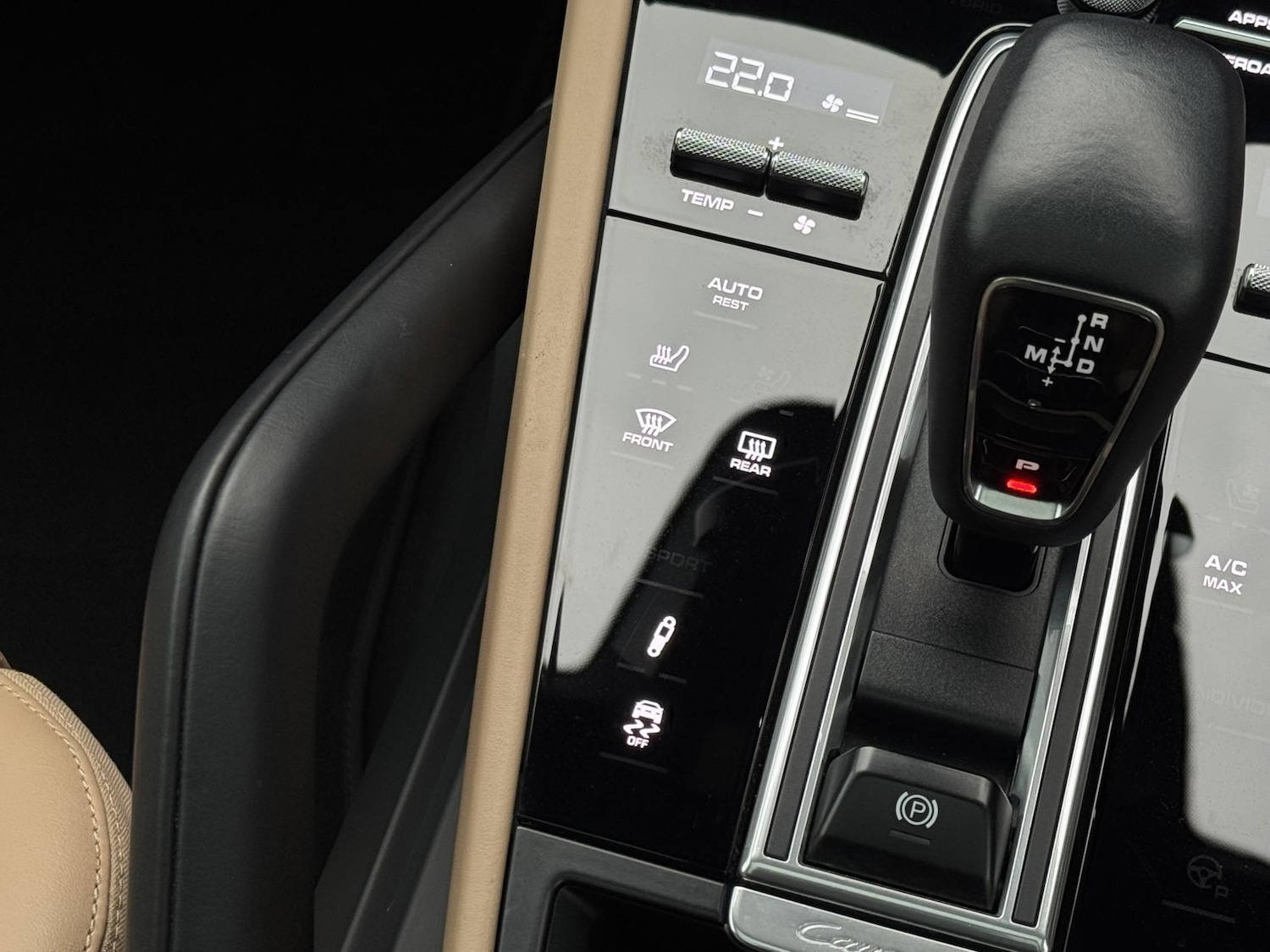 Used Porsche Cayenne 2020 for sale - 77682238: Photo 31