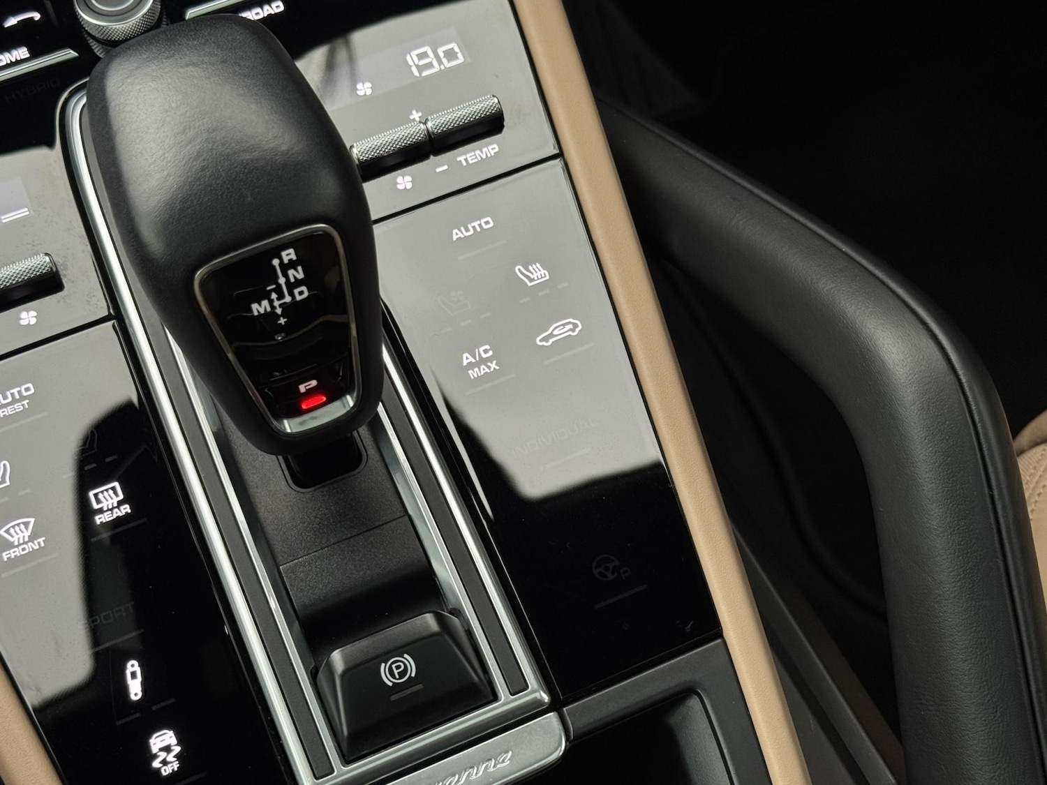 Used Porsche Cayenne 2020 for sale - 77682238: Photo 33