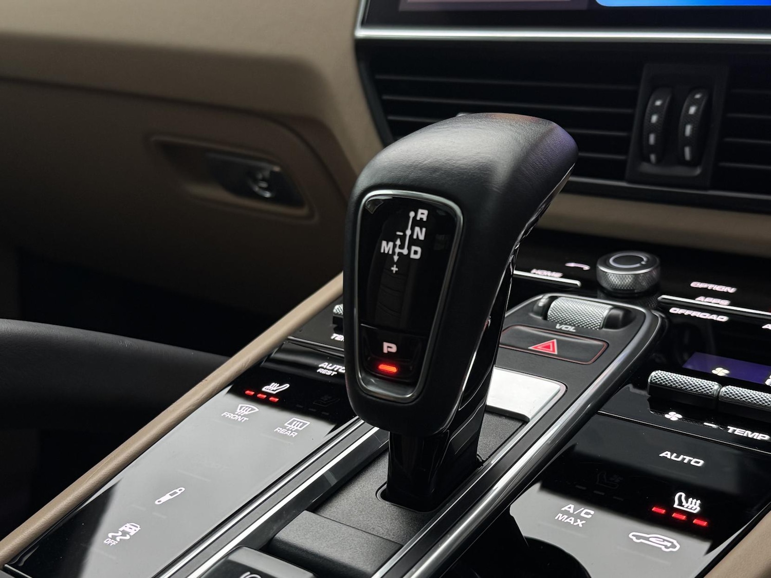 Used Porsche Cayenne 2020 for sale - 77682238: Photo 34