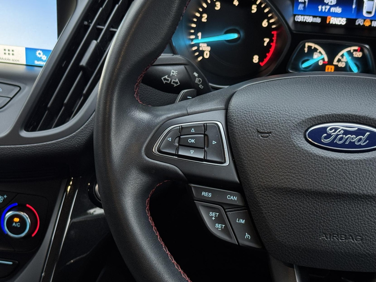 Used Ford Kuga 2018 for sale - 76643861: Photo 31