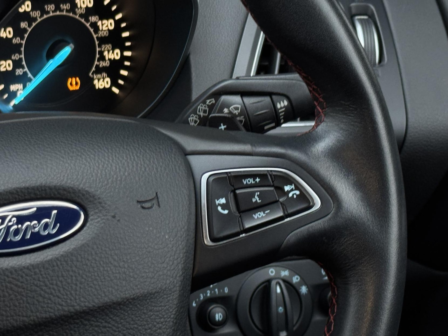 Used Ford Kuga 2018 for sale - 76643861: Photo 34