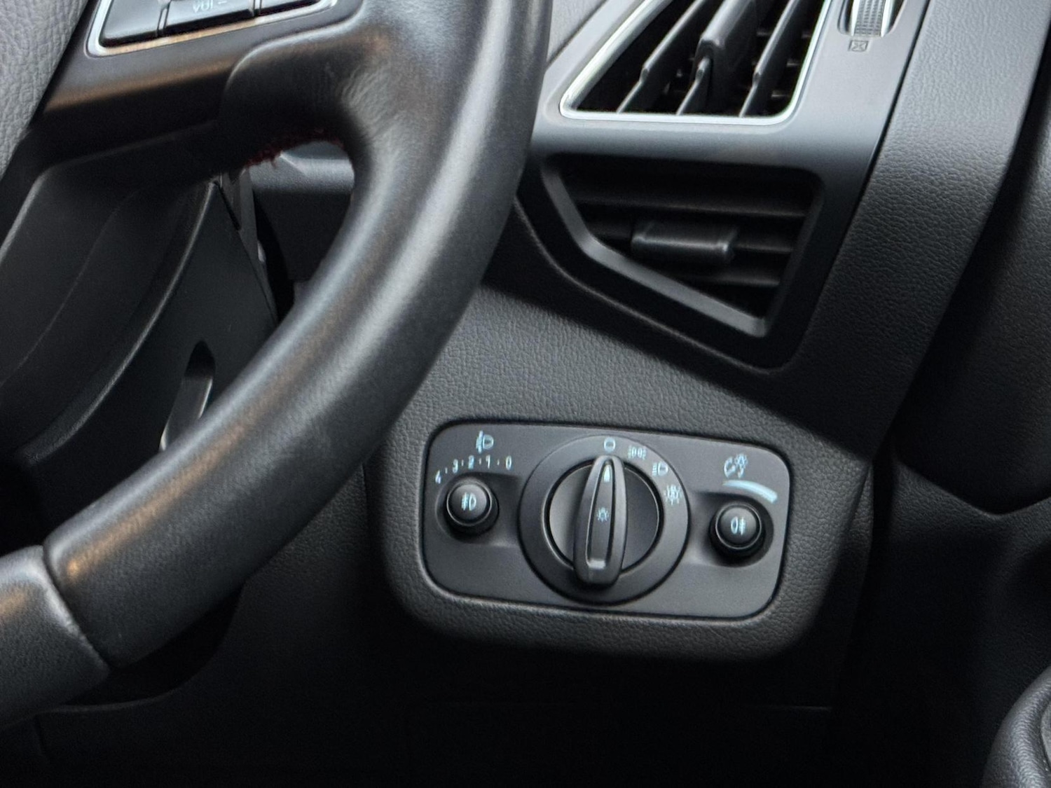 Used Ford Kuga 2018 for sale - 76643861: Photo 35