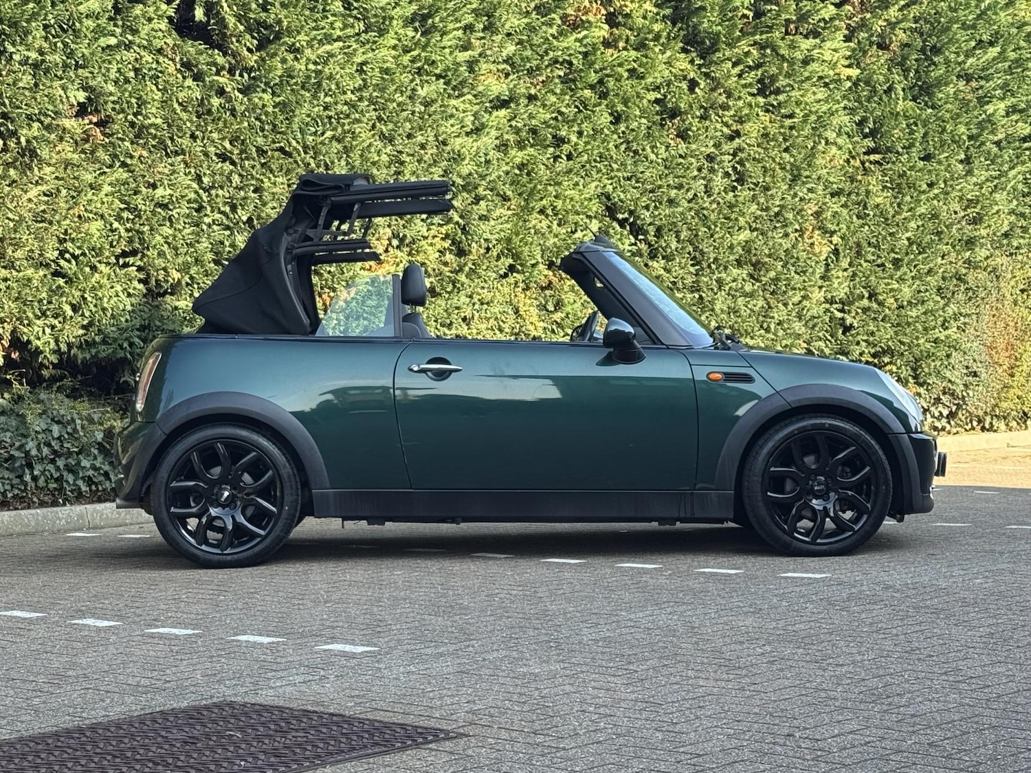 Used MINI Convertible 2007 for sale - 77732743: Photo 11