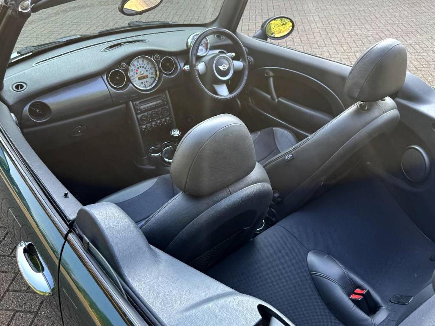 Used MINI Convertible 2007 for sale - 77732743: Photo 15