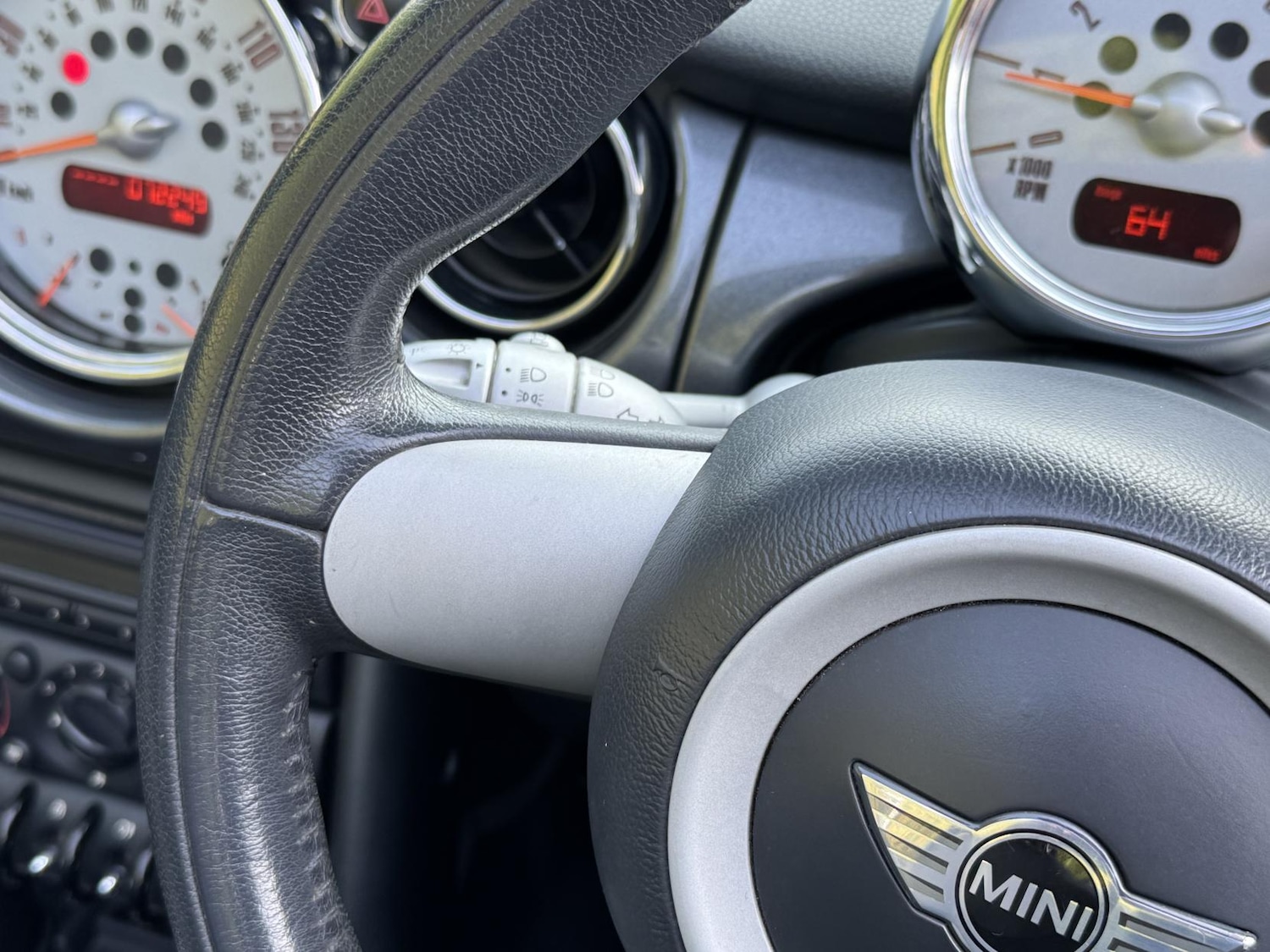 Used MINI Convertible 2007 for sale - 77732743: Photo 33