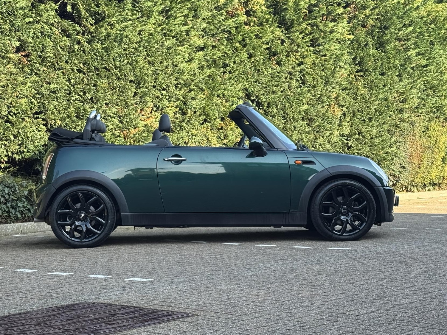 Used MINI Convertible 2007 for sale - 77732743: Photo 9